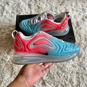 Air Max 720 (Women’s)